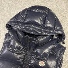 Load image into Gallery viewer, Moncler Lacet Gilet Navy Size 3
