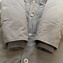 Load image into Gallery viewer, Moncler Aurelien Black Size 6
