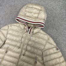 Load image into Gallery viewer, Moncler Eliot Cream Size 3
