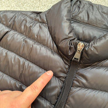 Load image into Gallery viewer, Women’s Moncler Agatelon Black Size 4
