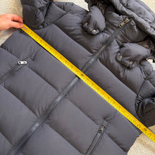 Load image into Gallery viewer, Moncler Brique Navy Size 4
