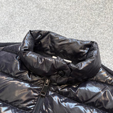 Load image into Gallery viewer, Women’s Moncler Tricot Black Size XS
