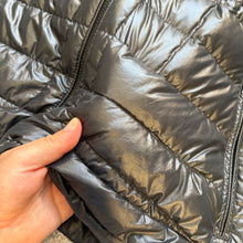 Load image into Gallery viewer, Moncler Lauros Black Size 4
