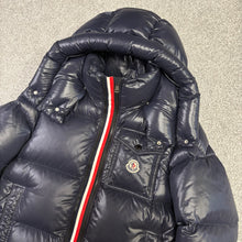 Load image into Gallery viewer, Moncler Montbeliard Navy Size 1
