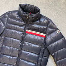Load image into Gallery viewer, Moncler Mounier Navy Size 5
