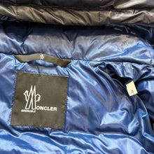 Load image into Gallery viewer, Moncler Grenoble Mouthe Navy Size 4
