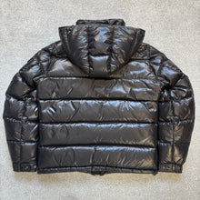 Load image into Gallery viewer, Moncler Maya Black Size 3
