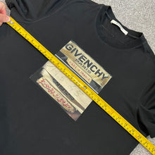 Load image into Gallery viewer, Givenchy T-Shirt Black Size Small
