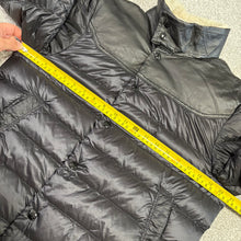 Load image into Gallery viewer, Moncler Vasserot Black Size 2
