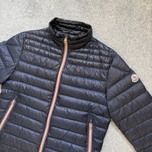 Load image into Gallery viewer, Moncler Daniel Navy Size 2
