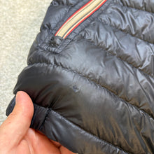 Load image into Gallery viewer, Moncler Daniel Navy Size 2
