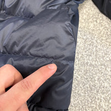 Load image into Gallery viewer, Moncler Laurain Navy Size 5
