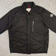 Load image into Gallery viewer, Moncler See Overshirt Black Size 2
