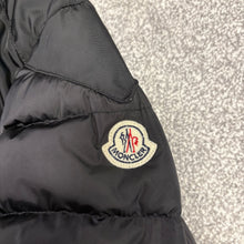 Load image into Gallery viewer, Moncler Moulin Black Size 7
