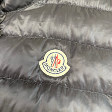 Load image into Gallery viewer, Women’s Moncler Liane Gilet Black Size 4

