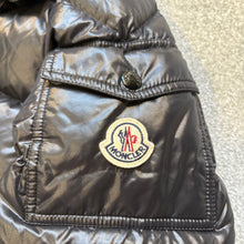 Load image into Gallery viewer, Moncler Maya Black Size 3
