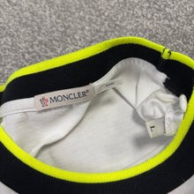 Load image into Gallery viewer, Moncler T-Shirt White Size Large
