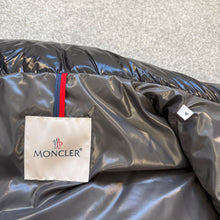 Load image into Gallery viewer, Moncler Tibb Gilet Black Size 4 BNWT
