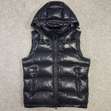 Load image into Gallery viewer, Moncler Lacet Gilet Navy Size 3
