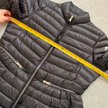 Load image into Gallery viewer, Women’s Moncler Agatelon Black Size 4
