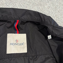 Load image into Gallery viewer, Moncler See Overshirt Black Size 2
