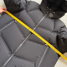 Load image into Gallery viewer, Moncler Grenoble Arcesaz Black Size 7
