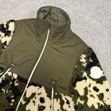 Load image into Gallery viewer, Moncler Padded Reversible Zip-Up Khaki Size Medium
