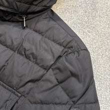 Load image into Gallery viewer, Moncler Nicloux Black Size 2
