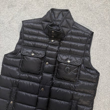 Load image into Gallery viewer, Moncler Ever Gilet Black Size 3
