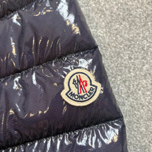 Load image into Gallery viewer, Moncler Agar Navy Size 1
