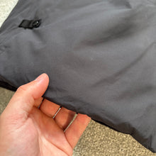 Load image into Gallery viewer, Moncler Timor Black Size 4
