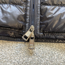 Load image into Gallery viewer, Moncler Gui Gilet Navy Size 5
