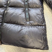 Load image into Gallery viewer, Women’s Moncler Seritte Black Size 3
