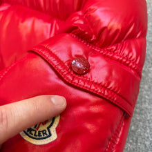 Load image into Gallery viewer, Moncler Ecrins Red Size 3

