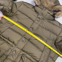 Load image into Gallery viewer, Moncler Cluny Khaki Size 7
