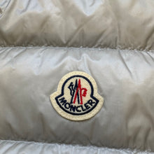 Load image into Gallery viewer, Moncler Gui Gilet Grey Size 3
