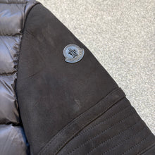 Load image into Gallery viewer, Moncler Mongioie Black Size 2
