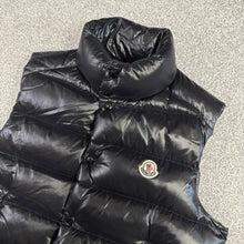 Load image into Gallery viewer, Moncler Tib Gilet Black Size 3
