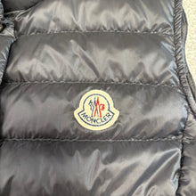 Load image into Gallery viewer, Women’s Moncler Liane Gilet Black Size 0
