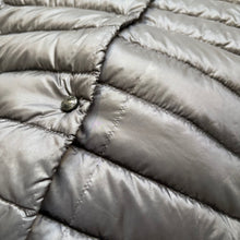 Load image into Gallery viewer, Women’s Moncler Liane Gilet Black Size 0
