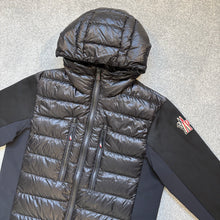 Load image into Gallery viewer, Moncler Grenoble Tricot Black Size Large
