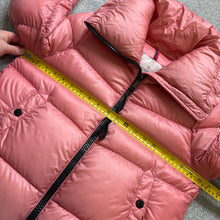 Load image into Gallery viewer, Women’s Moncler Bandama Pink Size 1
