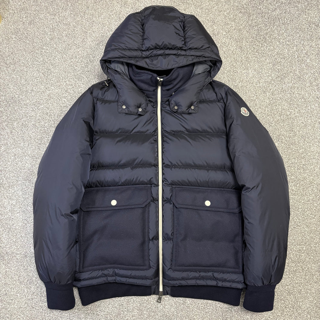 Moncler Rabelais Navy Size 6