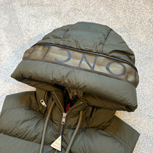 Load image into Gallery viewer, Moncler Cardamine Gilet Khaki Size 1
