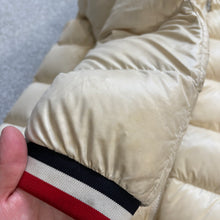 Load image into Gallery viewer, Moncler Alberic Cream Size 4
