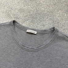 Load image into Gallery viewer, Moncler Mountain T-Shirt Grey Size Medium
