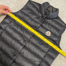 Load image into Gallery viewer, Women’s Moncler Liane Gilet Black Size 0
