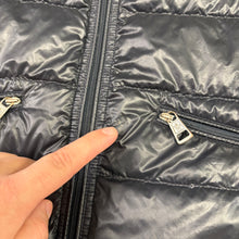 Load image into Gallery viewer, Moncler Gui Gilet Navy Size 1
