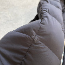 Load image into Gallery viewer, Moncler Cecaud Navy Size 4
