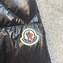 Load image into Gallery viewer, Moncler Cuvellier Black Size 3
